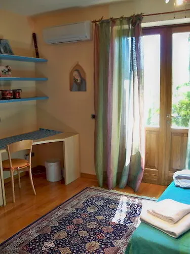 B&B Villa Fior Di Loto Limone sul Garda Bed & Breakfast