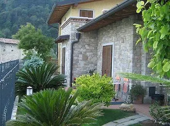 לינה וארוחת בוקר לימונה סול גרדה B&B Villa Fior Di Loto