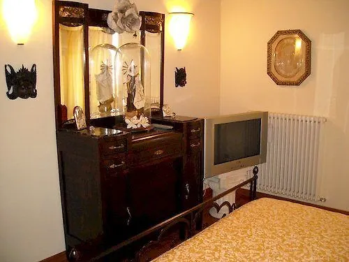 לינה וארוחת בוקר לימונה סול גרדה B&B Villa Fior Di Loto