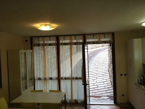 לימונה סול גרדה B&B Villa Fior Di Loto לינה וארוחת בוקר לימונה סול גרדה